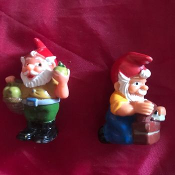 lot 2 figurines père noel * prix 1e * kiki60230
