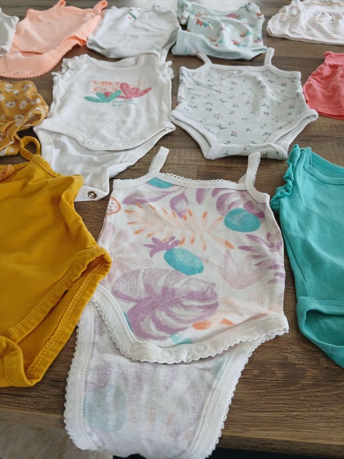 Lot 1 mois bodies et robes - photo numéro 4