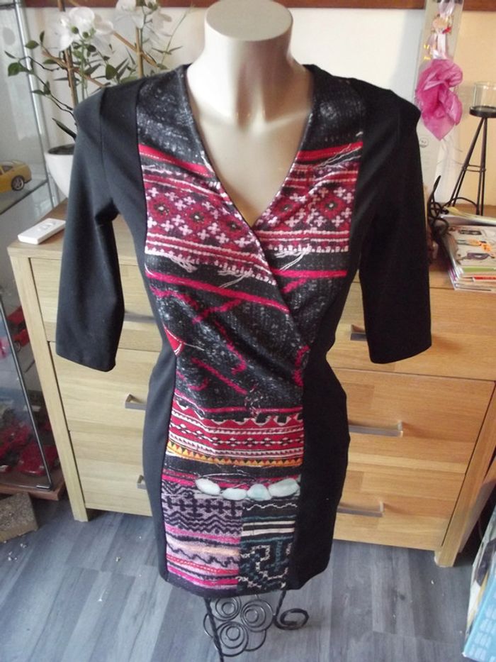 robe desigual xs / 34 - 36