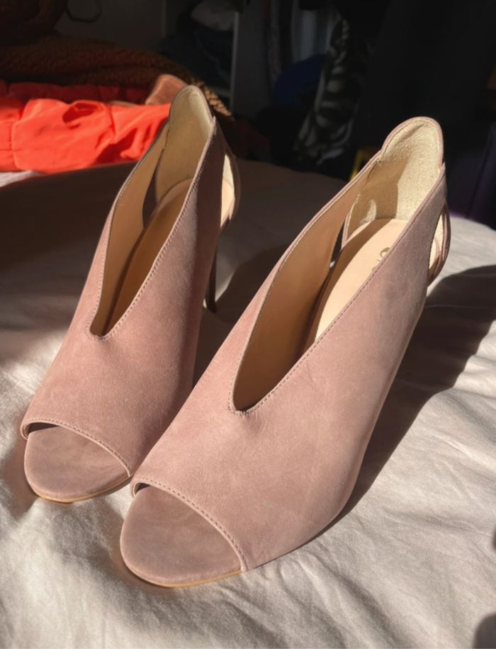 Talons rose daim Eram