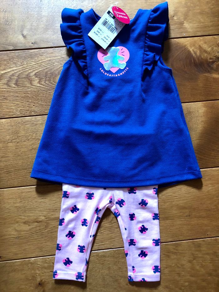 Ensemble 6 mois neuf