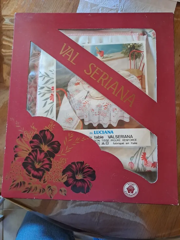 Service de Table Val Seriana "Linge Enchanteur" -  Modèle Luciana