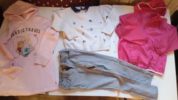 Vêtements Fille 5-6 ans Hiver Lot N° 440