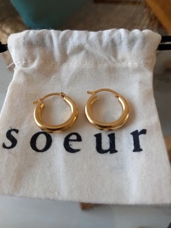 Boucles d'oreilles Sœur NEUVES