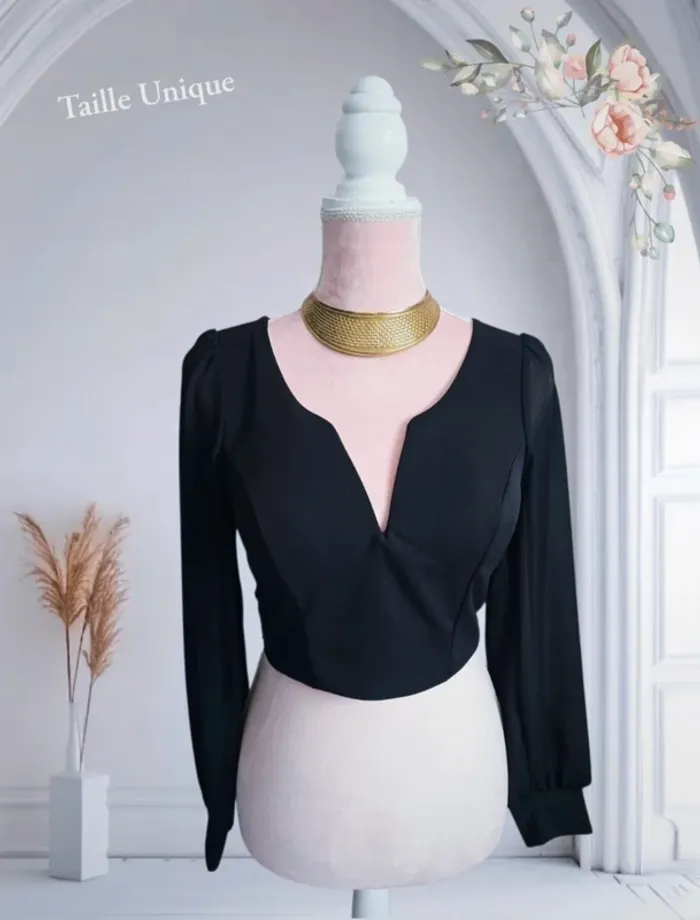 Blouse décolleté armature