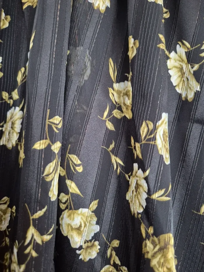 Robe fluide fleurie noire et or Senes M / L - photo numéro 4