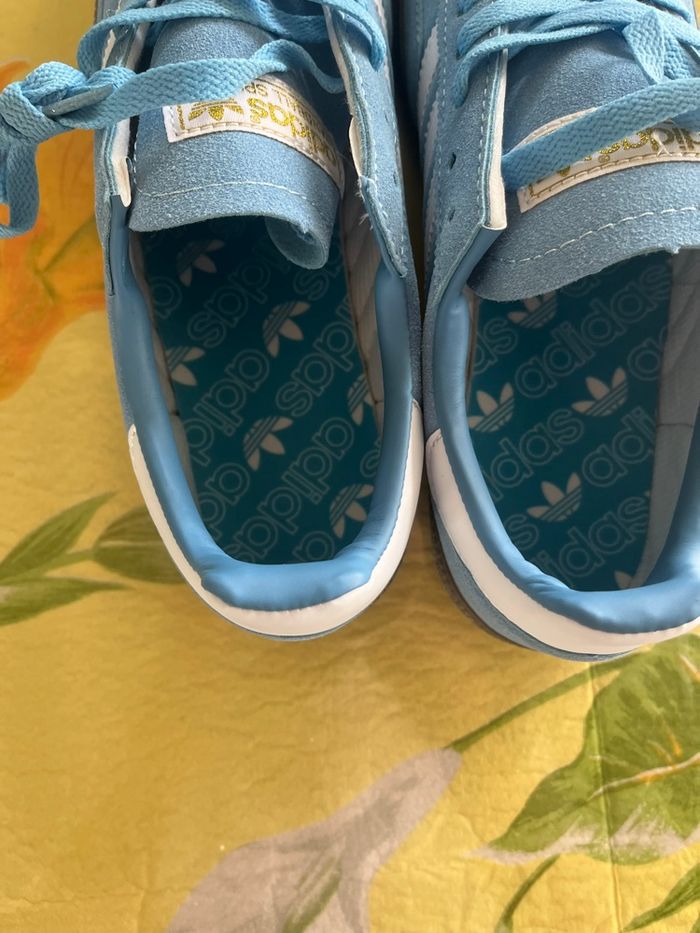 Chaussures, Adidas, spécial bleu marine, taille 42 - photo numéro 2