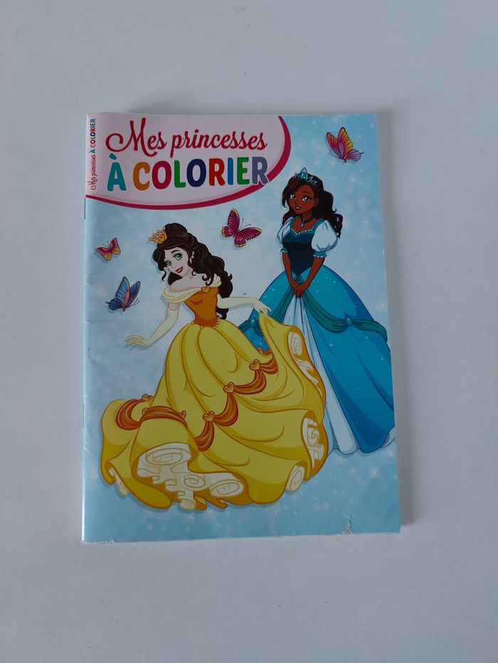 Livrets coloriages et activités - photo numéro 2