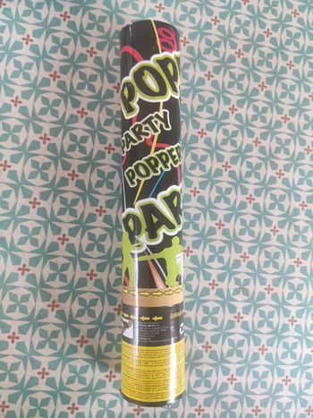 Party poppers canon à confettis