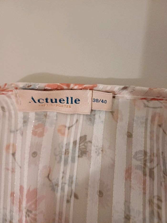 Robe blanche chic cache-coeur fleurie Actuelle taille S/M 36/38 - photo numéro 10