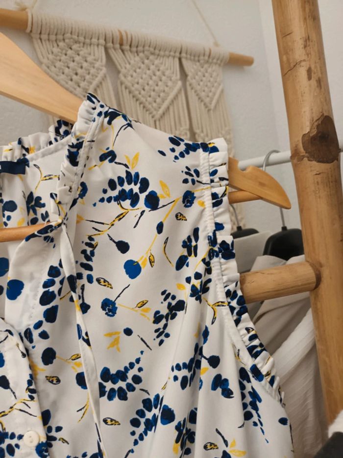 Jolie robe fleurie taille 36 - photo numéro 3