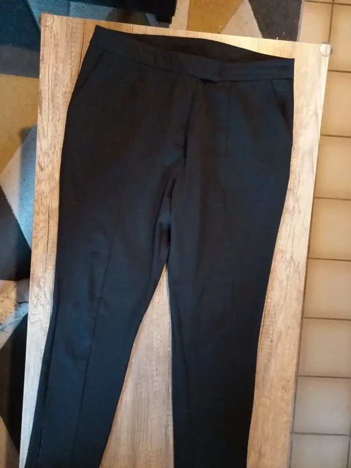 Pantalon noir 42 - photo numéro 2