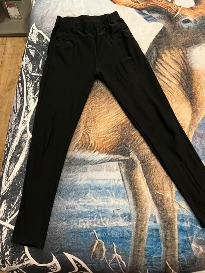 Pantalon noir - photo numéro 3