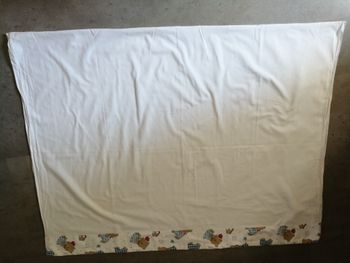 drap plat blanc imprimé pour lit enfant