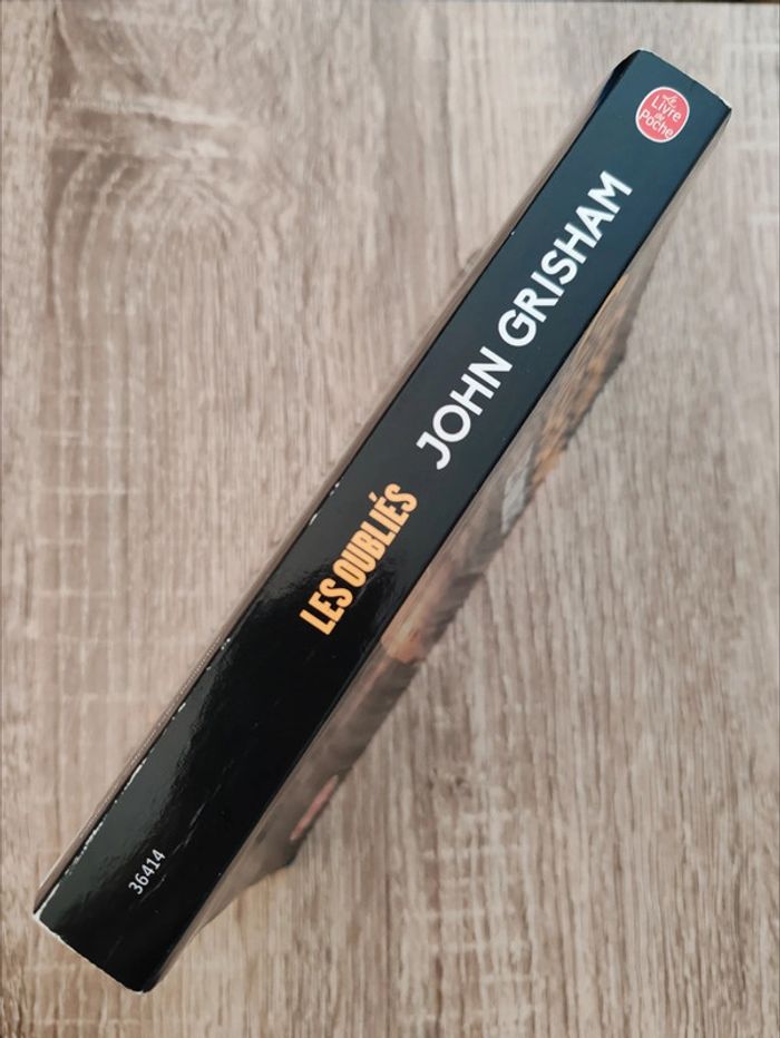 John Grisham 🌼 Les oubliés - photo numéro 2