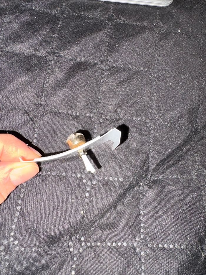 Boucles d’oreilles gros clous