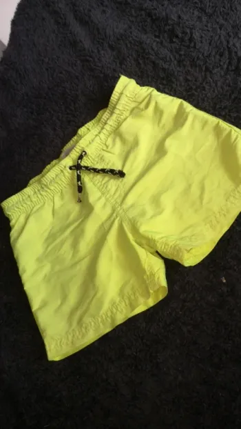 Short de bain jaune fushia H&M