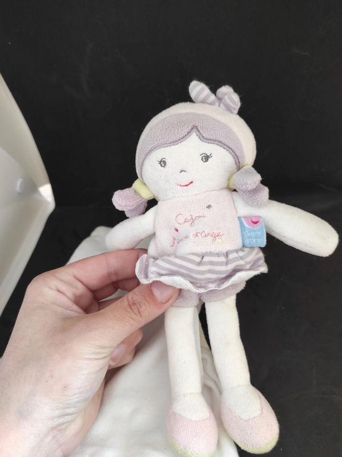 poupée fille cajou sucre d'orge doudou plat mouchoir #geektradedoudou - photo numéro 2