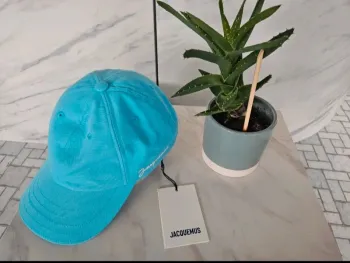 La casquette Jacquemus turquoise 58