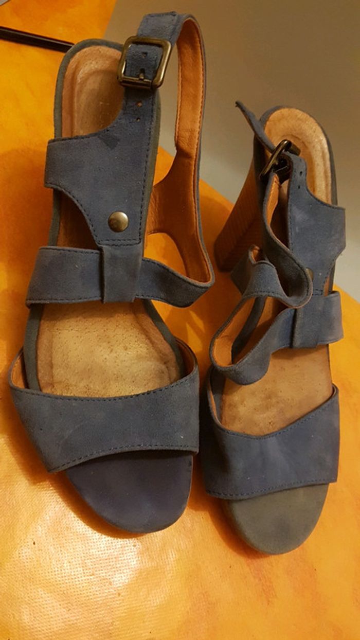Chaussures à talon bleu en cuire laureana