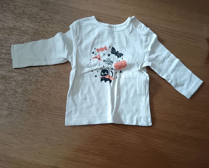 3 pulls et 1 t-shirt ML halloween 3 mois - photo numéro 4