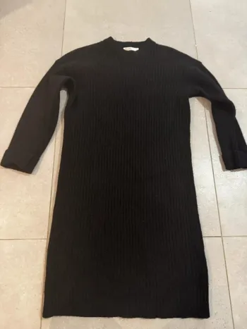 Robe pull noir Etoile d'orient taille L/XL, très bon état