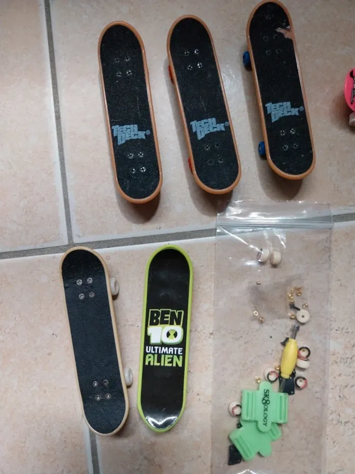 Lot 8 mini skates tech deck - photo numéro 2