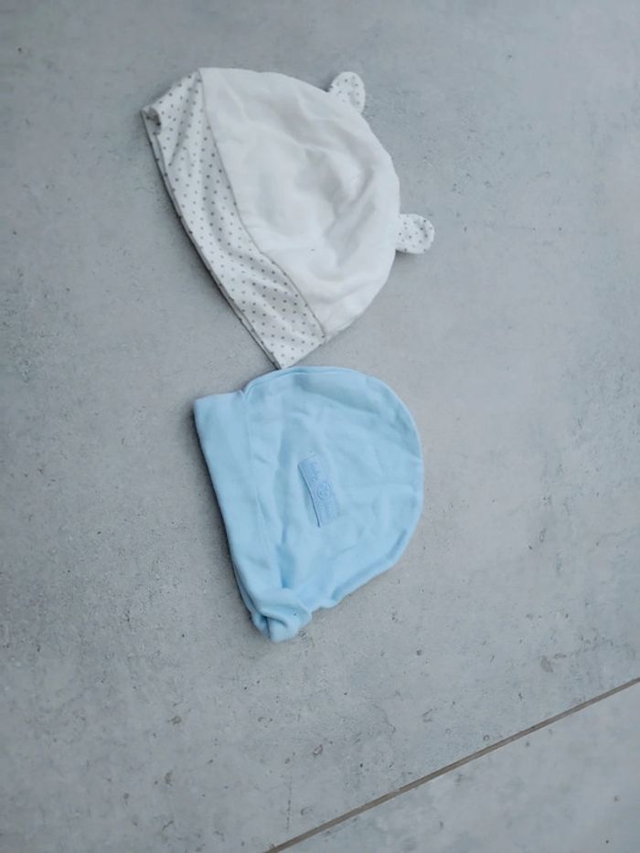 Lot bonnet naissance 1 mois