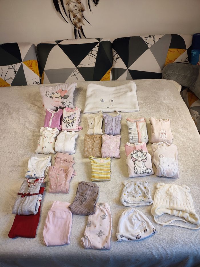 Lot vêtements bébé 3-9 mois