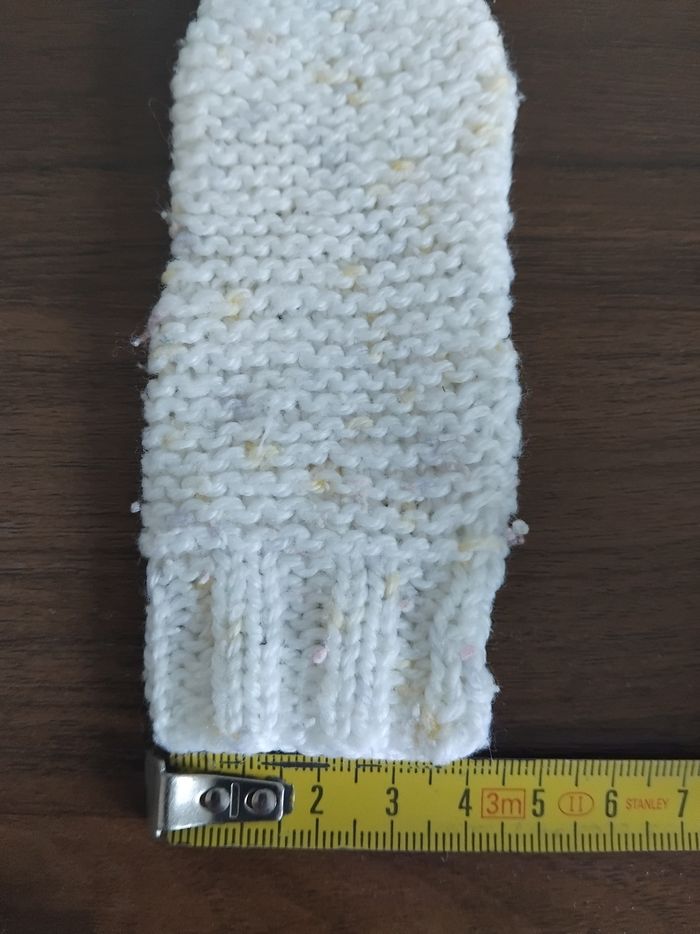 Chaussettes ou moufles pour les mains de bébé 0/3 mois - photo numéro 9