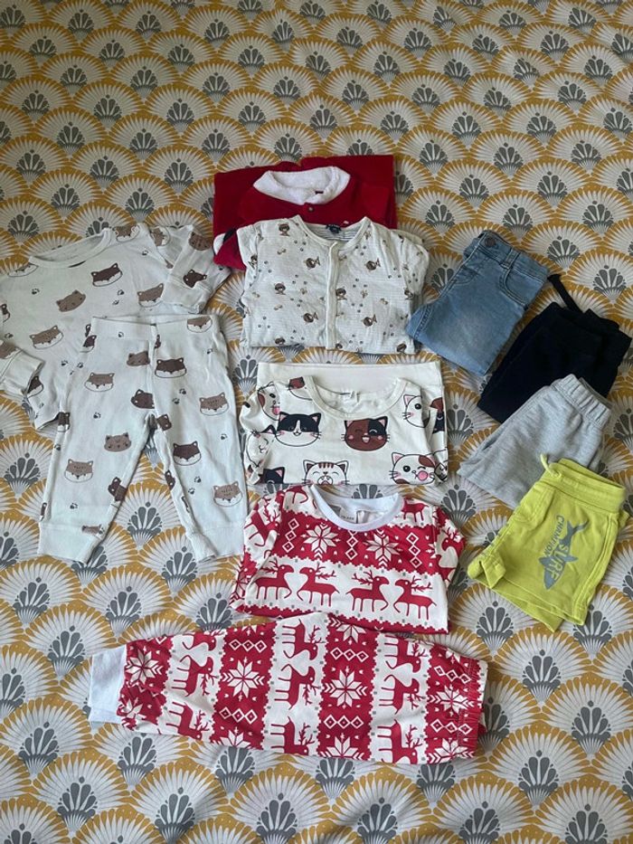 Lot 18 mois bébé 11 pièces