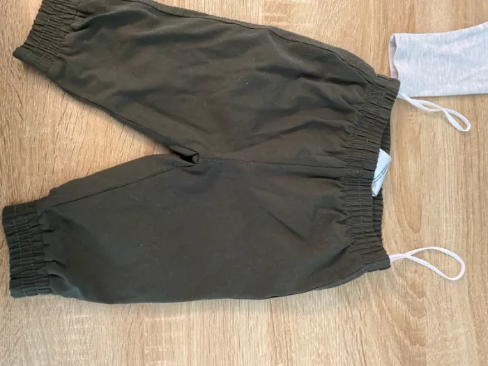 Lot de 3 pantalons taille 6 mois - photo numéro 4