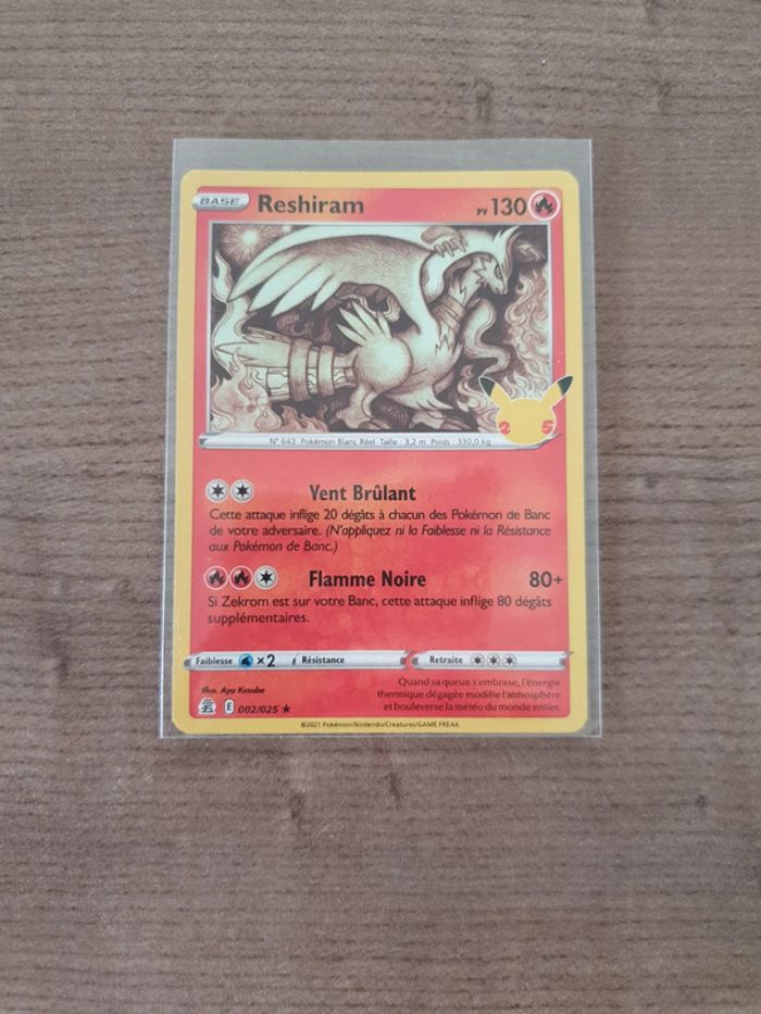 Carte Pokémon Reshiram 002/025 Célébrations 25 ans - photo numéro 1