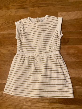 Robe 24 mois détails dorés Kiabi