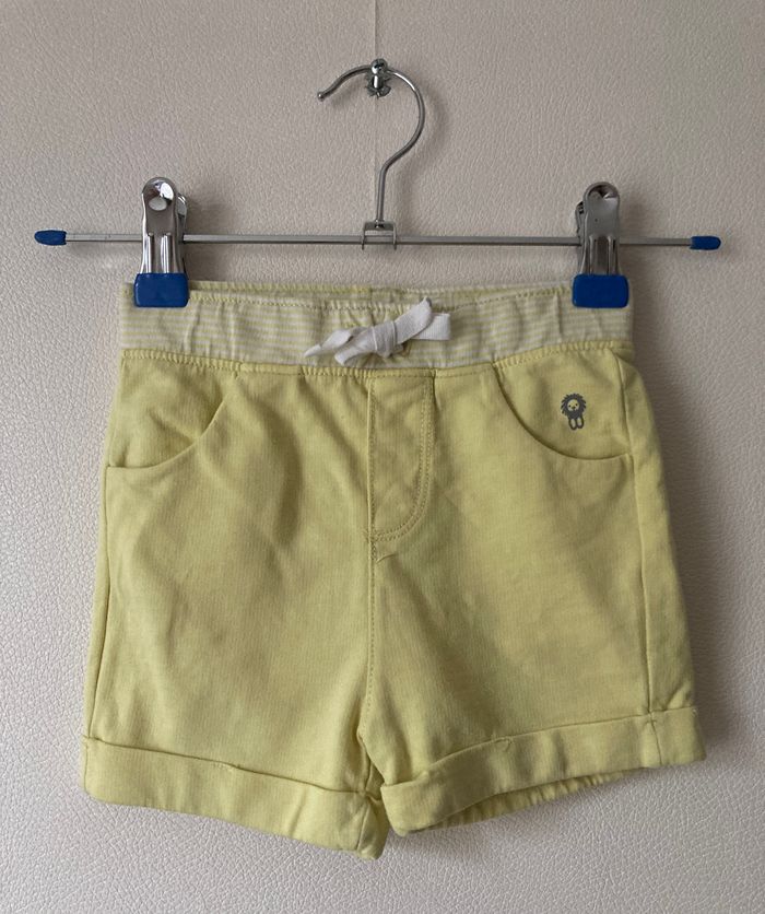short en coton taille 18 mois