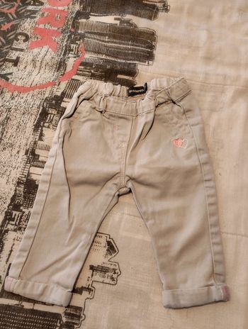 Pantalon gris coeur