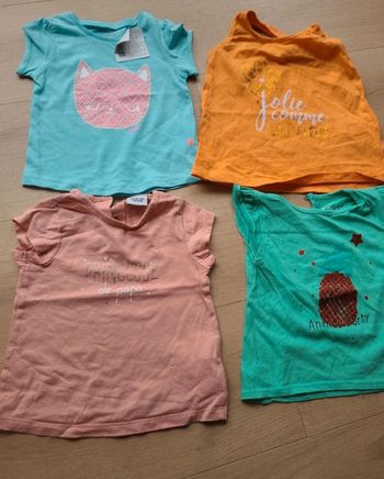 Lot t shirts 12 mois