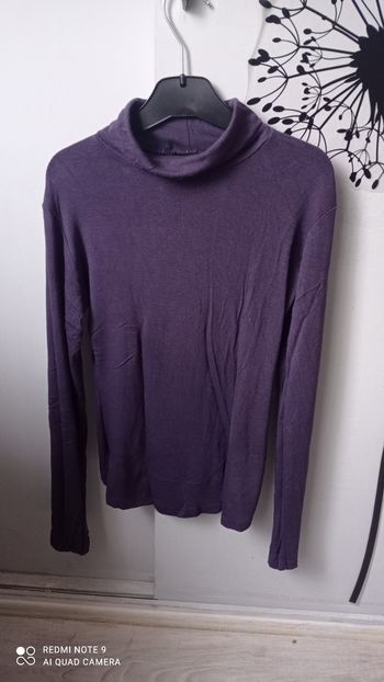 T-shirt col roulé violet taille S