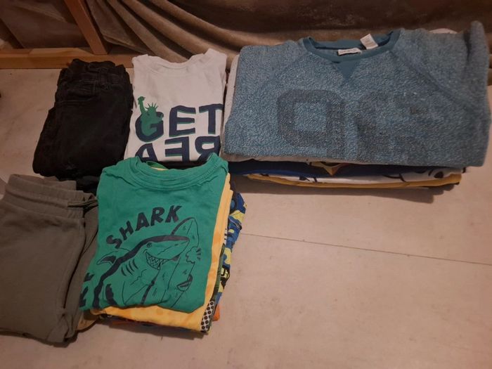 Gros lot 7-8 ans