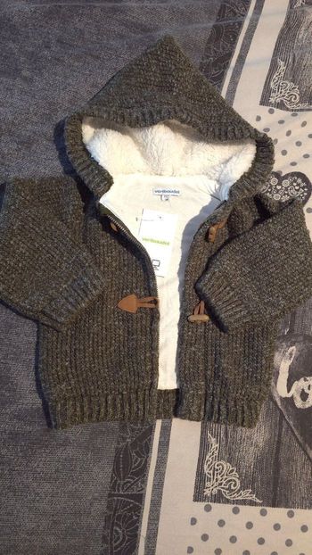 NEUF(non porté)🏷🥰😍💙 superbe  veste /gilet tricot et sherpa  18mois garçon 💙😍🥰