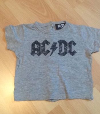 T-shirt 6 mois AC/DC