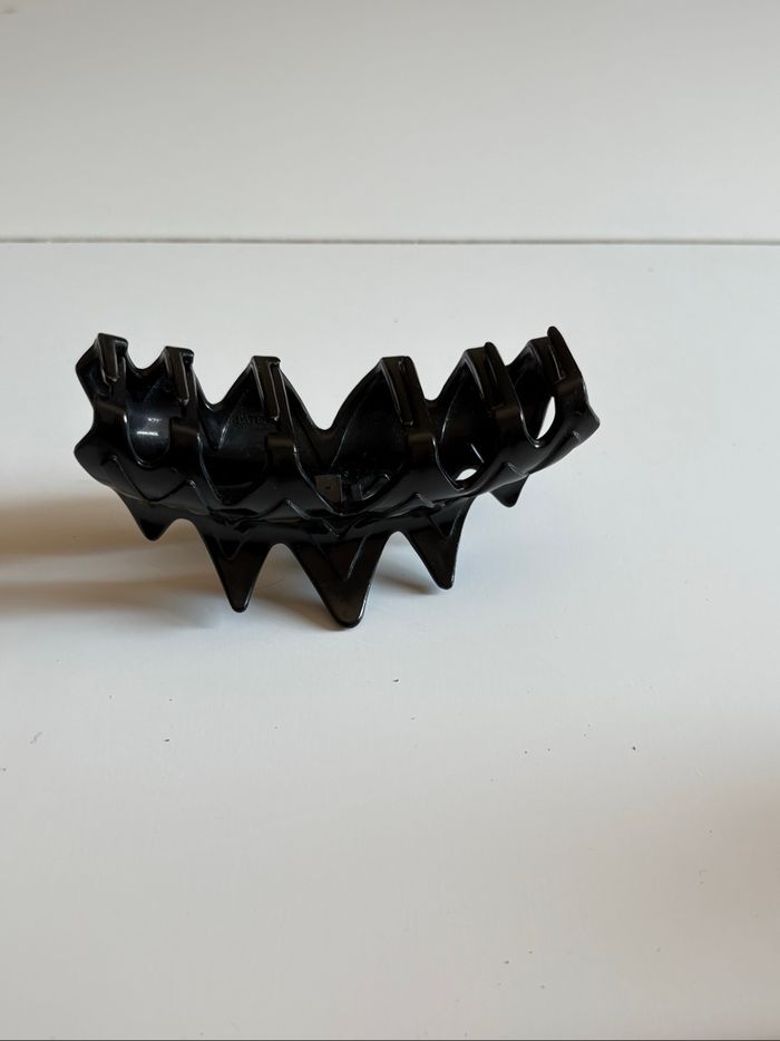 Pince à cheveux noire en plastique classique - photo numéro 3