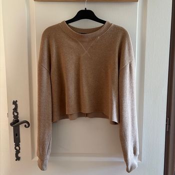 Pull crop top