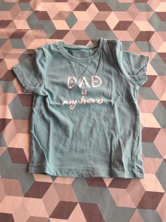 tee short 9mois Dad is my hero Pat et Ripaton