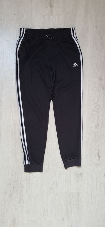 Jogging noir Adidas – Taille M – Confortable – Bon état