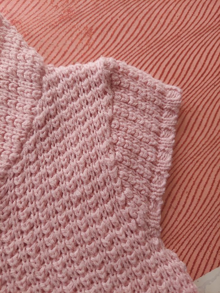 Petit pull sans manches 4ans - photo numéro 5