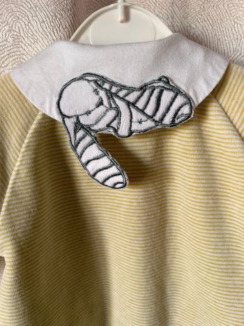 Très joli pyjama milleraies vert anis 6 mois Sergent Major 