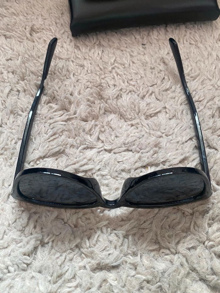Lunettes de soleil - photo numéro 4