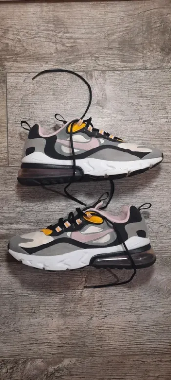 Basket femme Nike Air Max 270 React taille 38,5