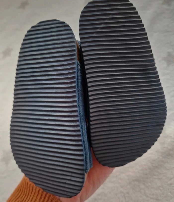 Chaussures pointure 20 - photo numéro 3